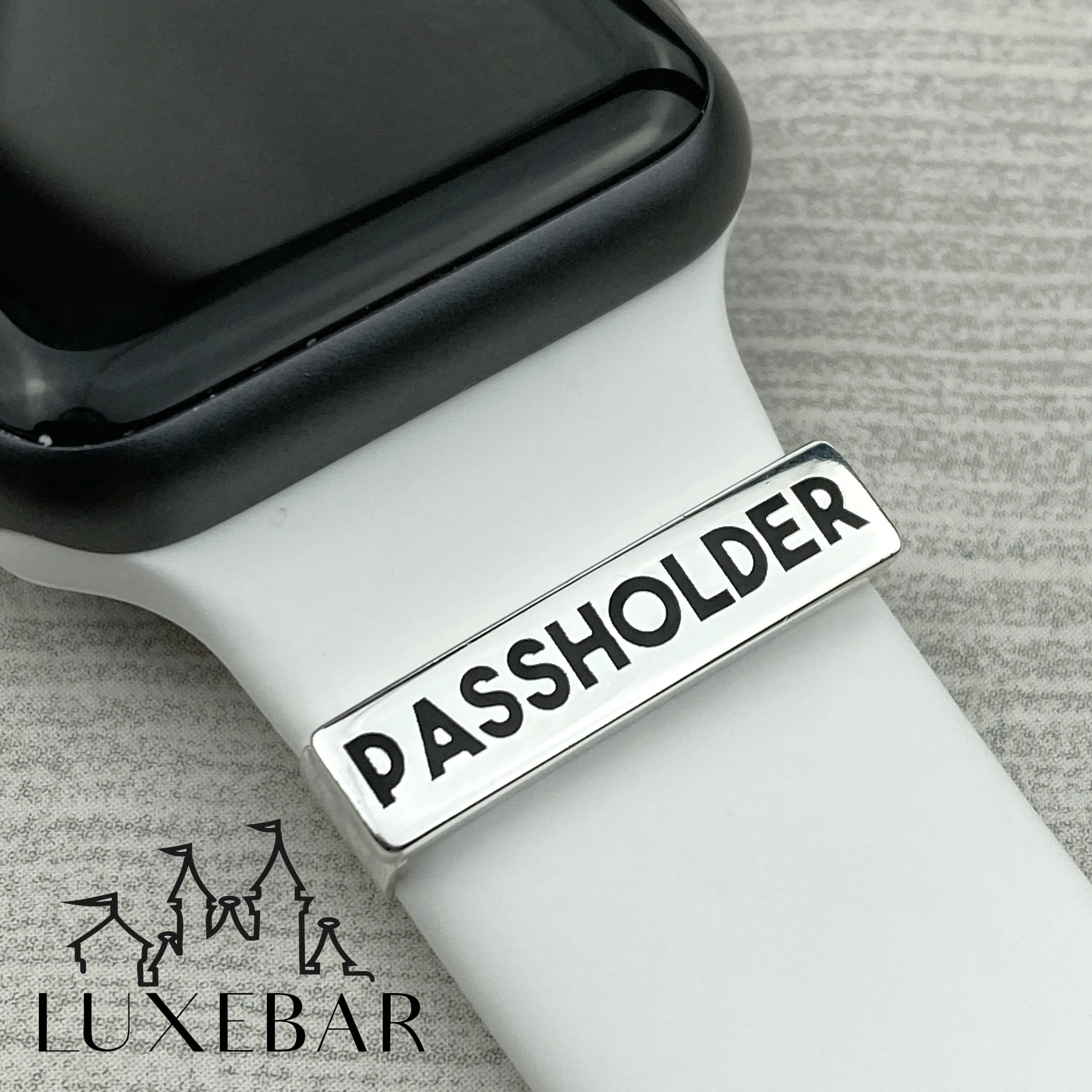 LuxeBar ~ PASSHOLDER